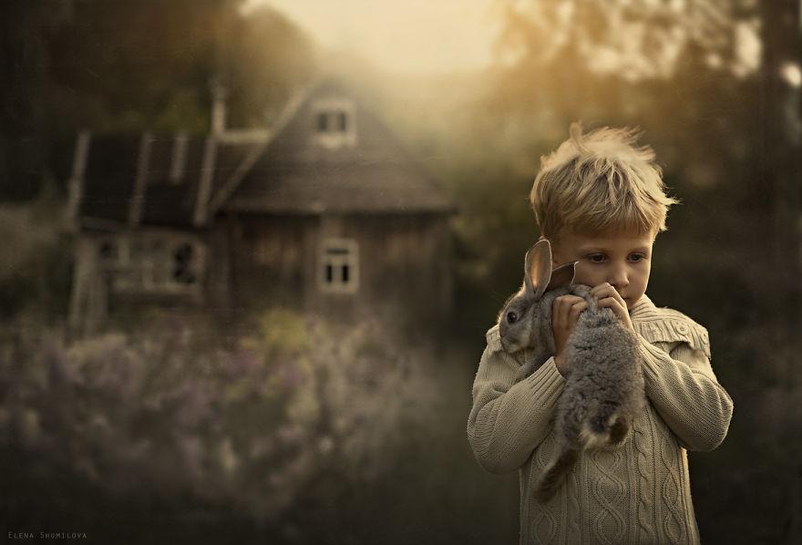 cool-animal-children-photography-Elena-Shumilova-bunny